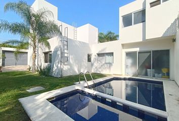 Casa en  Calle Campo Florido 198, Santa María Ahuacatitlán, Cuernavaca, Morelos, 62100, Mex