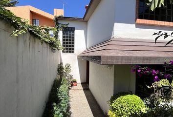 Casa en  Calle Del Conquistador 126-136, Lomas De La Herradura, Miguel Hidalgo, Huixquilucan, México, 52785, Mex