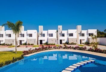 Casa en condominio en  Avenida La Rioja, Dream Lagoon, Cancún, Benito Juárez, Quintana Roo, 77535, Mex