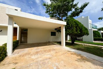 Casa en  Pueblo Cholul, Mérida, Yucatán