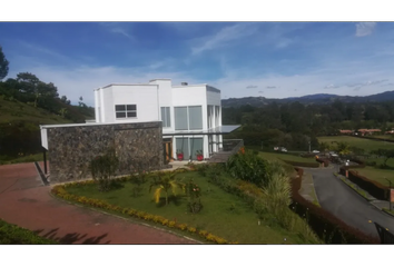 Casa en  El Carmen De Viboral, Antioquia