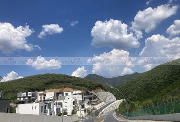 Lote de Terreno en  Calle Carolco, Los Cristales, Monterrey, Nuevo León, 64996, Mex