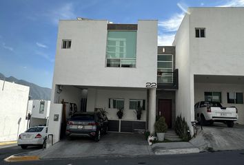 Casa en  Loma Blanca, Ciudad Santa Catarina, Santa Catarina