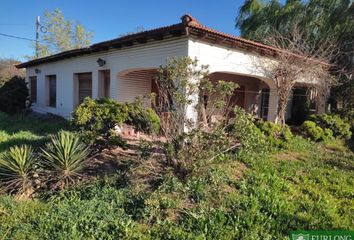 Casa en  Calle Lauquen 740, Bahía Blanca, B8002, Provincia De Buenos Aires, Arg