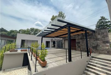 Casa en  Avándaro, Valle De Bravo