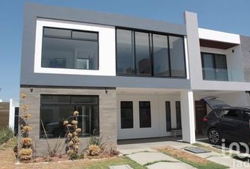 Casa en  Prolongación De Boulevard Ramón G Bonfil, Pachuca De Soto, Hidalgo, 42082, Mex