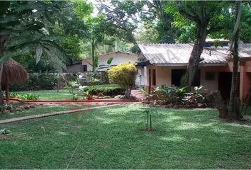 Casa en  Carmen De Apicalá, Tolima