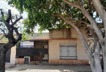 Casa en  Remedios De Escalada, Partido De Lanús