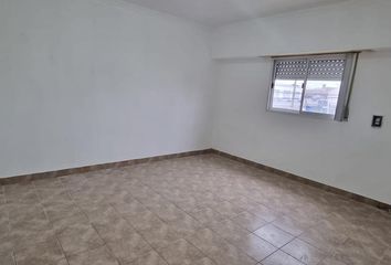 Departamento en  Llavallol, Partido De Lomas De Zamora