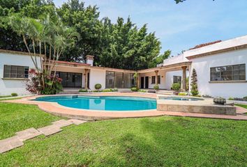 Casa en  Privada Tinguindín 221, Lázaro Cárdenas, Cuernavaca, Morelos, 62083, Mex