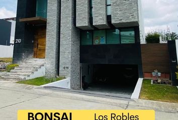 Casa en condominio en  Circuito De Los Pinos, Vistas Del Valle, Zapopan, Jalisco, 45233, Mex