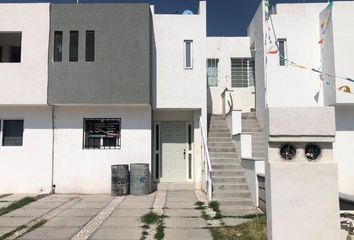 Condominio horizontal en  Calle Xocotl, Santuarios Residencial, El Pueblito, Corregidora, Querétaro, 76900, Mex