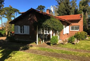 Casa en  Bosque Peralta Ramos, Mar Del Plata