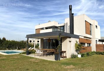 Casa en  El Cantón Islas, Partido De Escobar