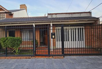 Casa en  Fisherton, Rosario