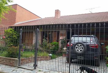 Casa en  Bosque Peralta Ramos, Mar Del Plata