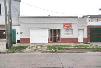 Casa en  Turdera, Partido De Lomas De Zamora