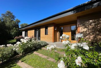 Casa en  Villa Arelauquen, San Carlos De Bariloche