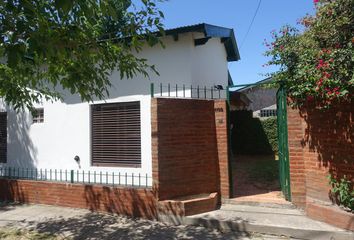 Casa en  Tolosa, Partido De La Plata