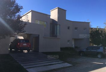 Casa en  Confluencia, Neuquen