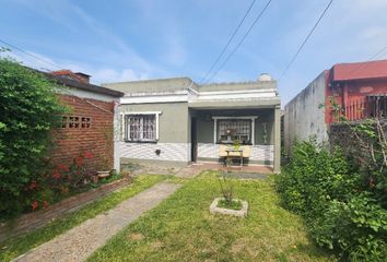 Casa en  Burzaco, Partido De Almirante Brown