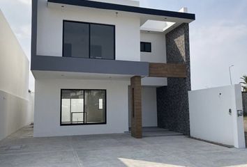 Casa en  Calle Lomas De La Rioja, Alvarado, Veracruz De Ignacio De La Llave, 95266, Mex