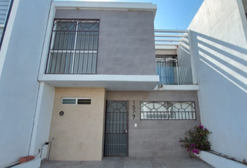 Casa en condominio en  Calle Maple, Luna Bosque Residencial, Zapopan, Jalisco, 45066, Mex