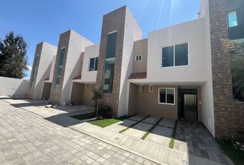 Casa en  Privada Los Cedros 17, Del Calvario, San Juan Cuautlancingo, Cuautlancingo, Puebla, 72700, Mex