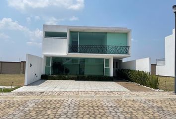 Casa en  Boulevard Dublín, Parque Dublín, Pueblo De San Bernardino Tlaxcalancingo, San Andrés Cholula, Puebla, 72826, Mex