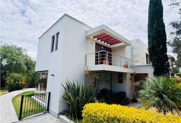 Casa en  Cumbayá, Quito