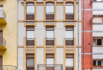 Edificio en  Oviedo, Asturias