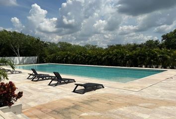 Lote de Terreno en  Avenida Flamboyán, Conkal, Yucatán, 97347, Mex