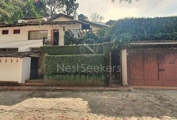 Casa en  Calle Fontana Luz, Santa María Ahuacatlán, Valle De Bravo, México, 51200, Mex