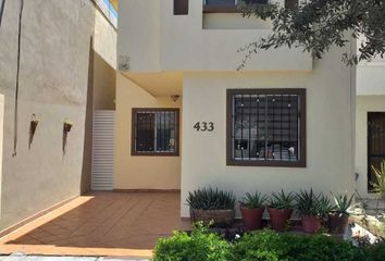 Casa en  Calle La República 433, Bosques Del Poniente, Ciudad Santa Catarina, Santa Catarina, Nuevo León, 66362, Mex