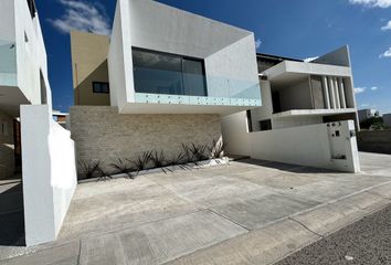 Casa en  Paseo De Las Lomas, Juriquilla, Lomas, Ecológico La Rica, Querétaro, 76226, Mex