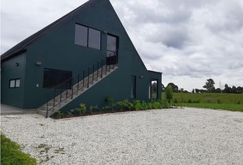 Casa en  La Ceja, Antioquia