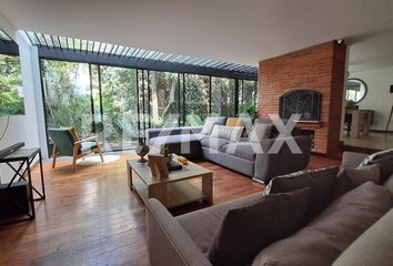 Casa en  Lomas De Tecamachalco Sección Bosques I Y Ii, Huixquilucan