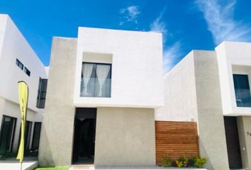 Casa en condominio en  Campestre San Isidro, Santiago De Querétaro, Municipio De Querétaro