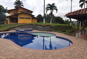 Villa-Quinta en  Cerritos, Pereira