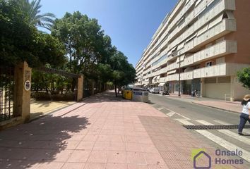 Piso en  Estepona, Málaga Provincia