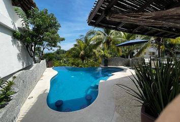 Casa en  Calle Del Real, San Isidro, Acapulco De Juárez, Guerrero, 39407, Mex