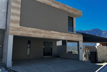 Casa en  El Yerbaniz, Santiago, Nuevo León, Mex