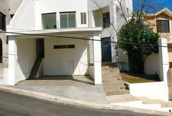 Casa en  Calle Francisco De Orellana 2933, Monterrey, Nuevo León, 64610, Mex