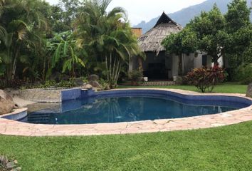 Casa en condominio en  Achichipico, Tepoztlán