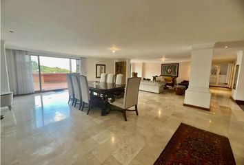 Apartamento en  Altos Del Poblado, Medellín