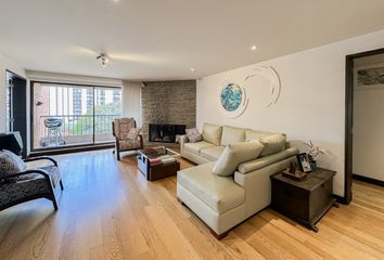 Apartamento en  La Carolina, Bogotá