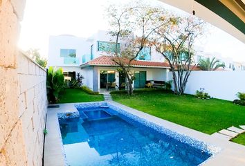 Casa en condominio en  Calle De Los Doctores 1144-1144, Lomas De Jiutepec, Jiutepec, Morelos, 62565, Mex