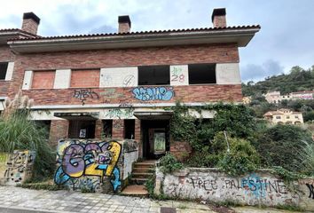 Chalet en  Torrelles De Llobregat, Barcelona Provincia