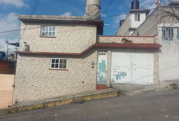 Casa en  Calle Del Clavel 13-16, Prados De Ixtacala Segunda Sección, Atizapán De Zaragoza, México, 52928, Mex