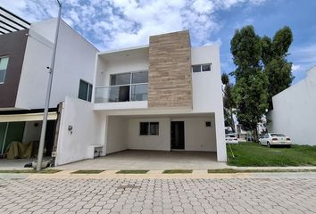 Casa en condominio en  Avenida 38 Oriente, De Jesús Tlatempa, Cholula De Rivadabia, San Pedro Cholula, Puebla, 72768, Mex